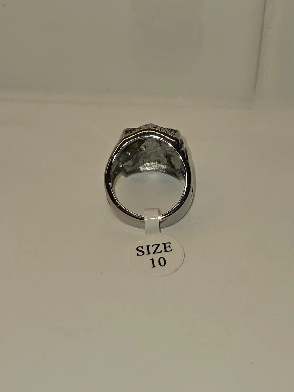 Mens Gothic Skull Ring. Size 10 NEW